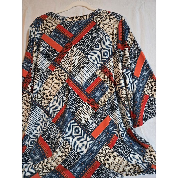 Women's CJ Banks Plus 2X Patchwork Tunic Top Navy Red - Picture 6 of 6